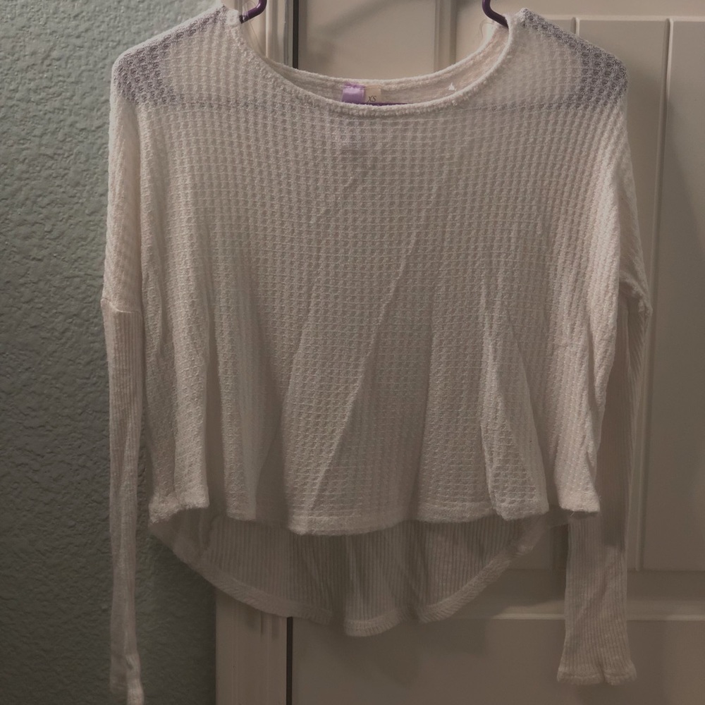 Francesca’s white crop top!